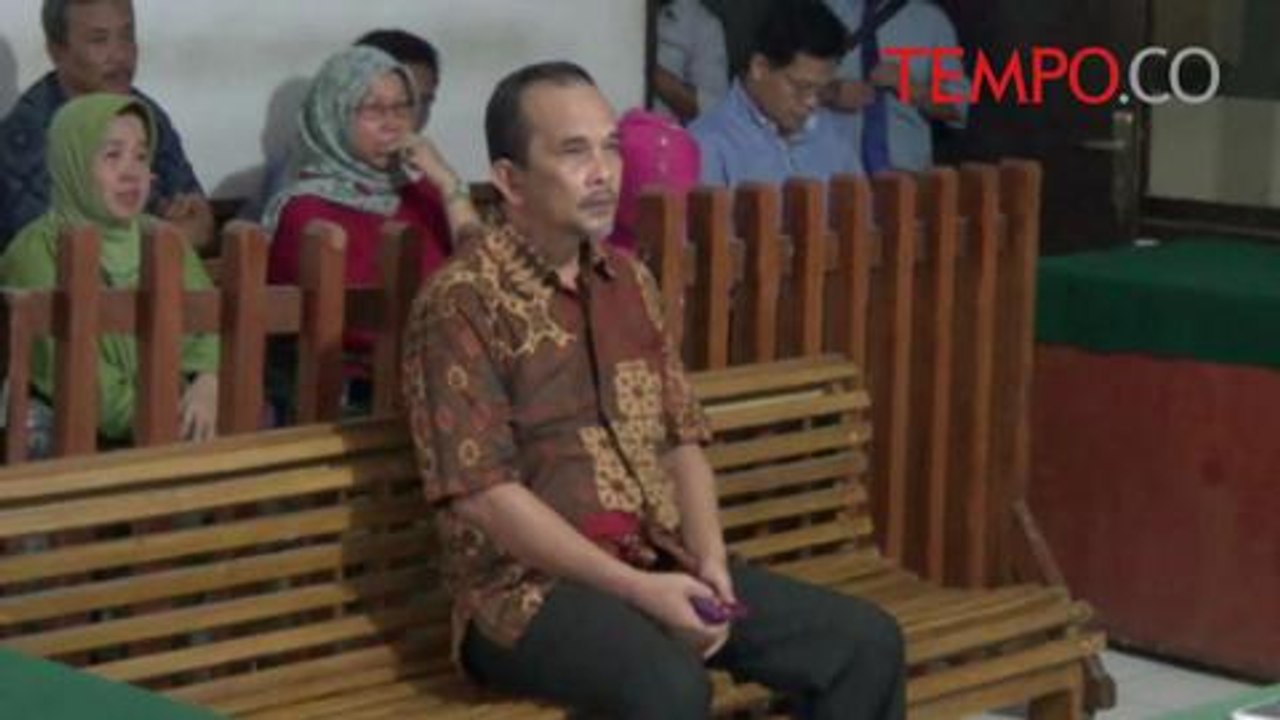 Menipu 35 Tenaga Honorer, Eks-Kepala BKD Divonis 3 Tahun Penjara