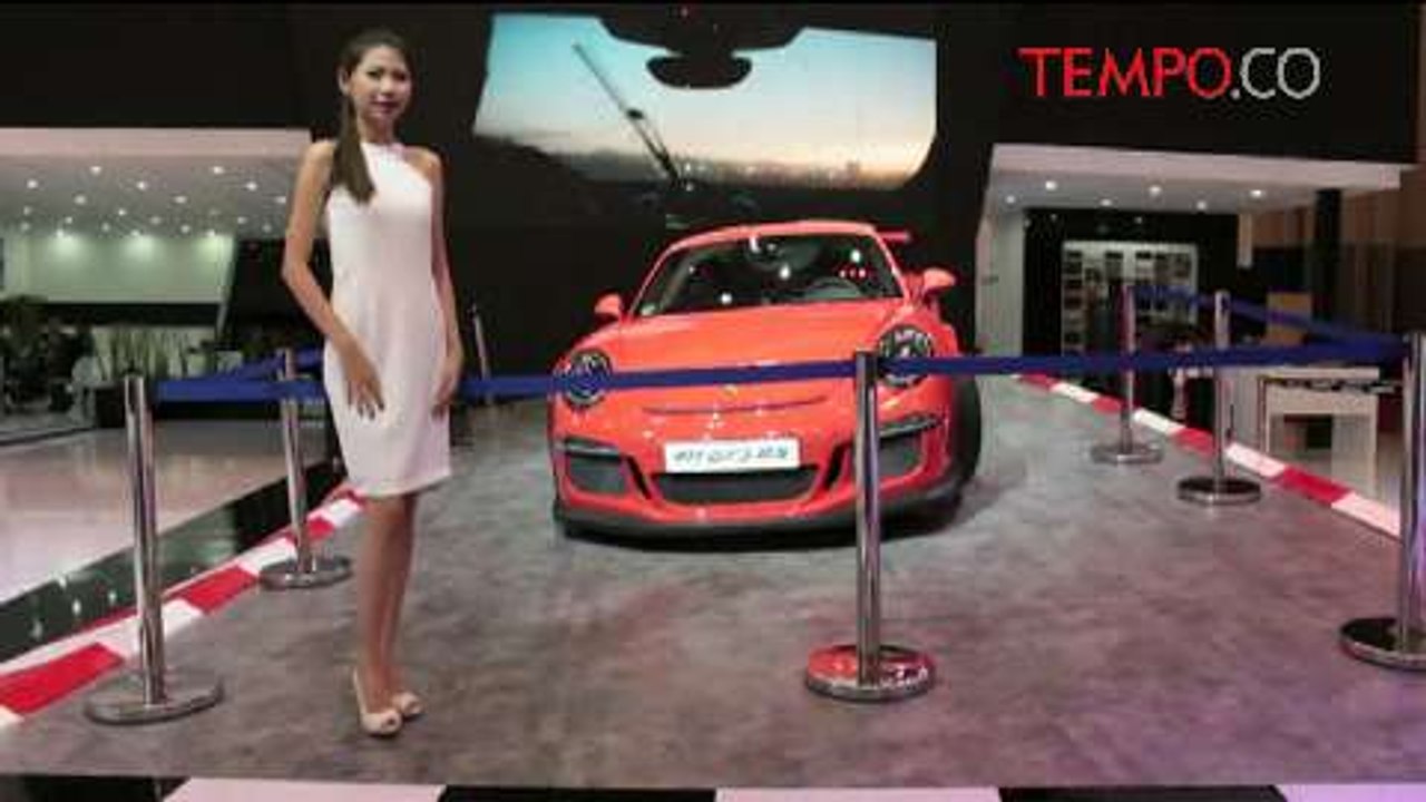 Tempo Video - GIIAS 2015, Porsche GT3 RS
