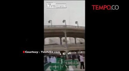 Detik-detik Crane Jatuh di Mekah