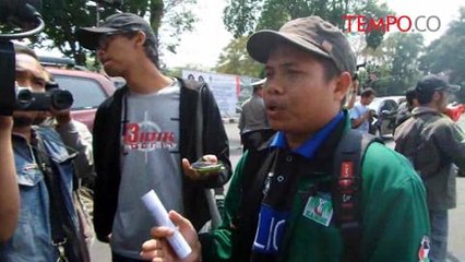 Geruduk Gedung Sate, Mahasiswa Tuntut Jokowi Reshuffle Dirinya