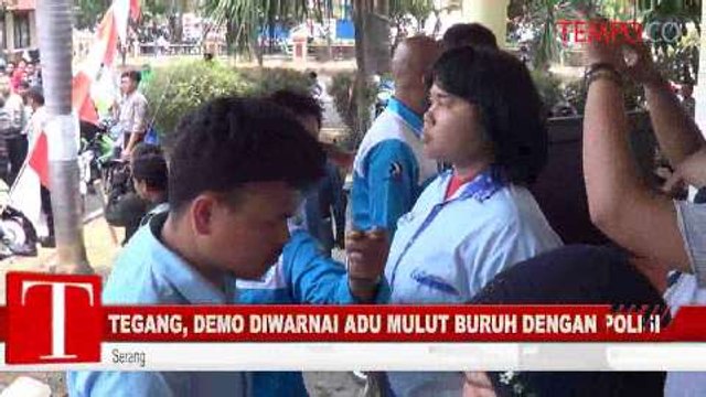 Tegang Demo Diwarnai Adu Mulut Buruh dengan Polisi