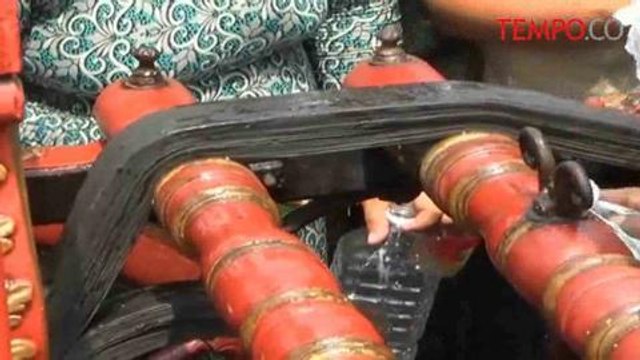Keraton Yogyakarta Lakukan Ritual Jamasan Kereta Pusaka