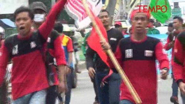 Tolak PP Pengupahan, Ratusan Buruh Long March ke Jakarta