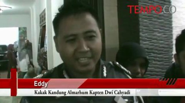 Kedatangan Jenazah Copilot Pesawat T50I Disambut Isak Tangis