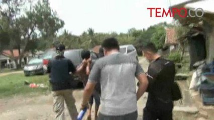 Begini Polda Banten Gerebek Bandar Sabu Bersenjata Api