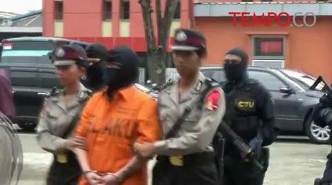 Digagalkan, Penyelundupan Tengkorak Manusia dan Gading