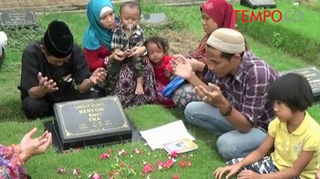 Jelang Ramadan, Pemakaman Ramai Dikunjungi Peziarah
