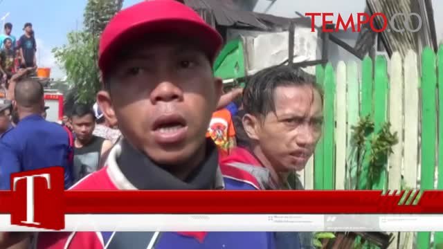 Kebakaran Hebat Melalap 14 Rumah di Permukiman Padat Makassar.mp4