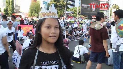 Anak-anak dan Aktifis Bunyikan Kentongan Tanda Bahaya Eksploitasi Anak