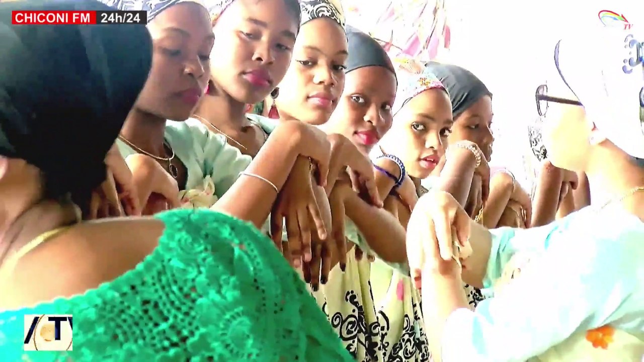 Chiconi FM TV - Avec Madarassati Hamidia de Sohoa en collaboration avec Chiconi FM mobile