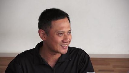 Télécharger la video: Agus Yudhoyono, Antara Politik dan Militer