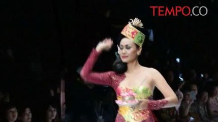 JFW 2017: Anne Avantie Tampilkan Keindahan Kebaya Pulau Dewata