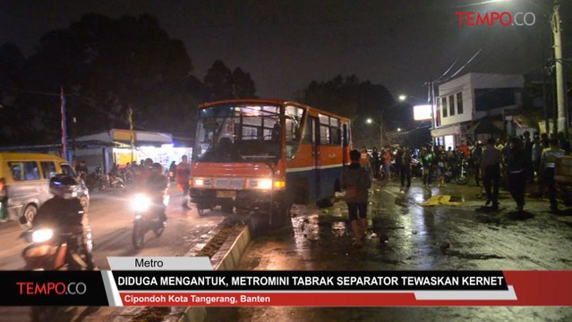 Diduga Sopir Mengantuk, Metromini Tabrak Separator Tewaskan Kernet