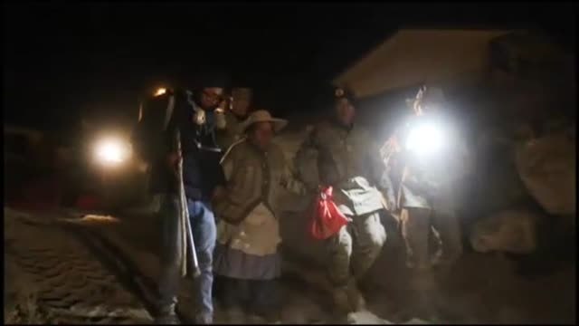 Evacuadas miles de personas al sur de Perú ante la erupción del volcán Ubinas