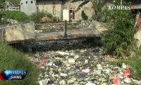 Sampah Tutupi Kali Bahagia Sepanjang Hampir 2 Km