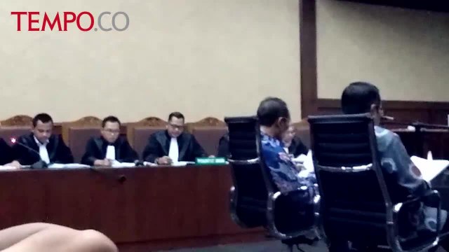 Sidang Perdana E-KTP, Terdakwa Terima Dakwaan Jaksa