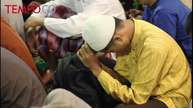Zikir dan Doa Menjelang UNBK, Puluhan Siswi Pingsan