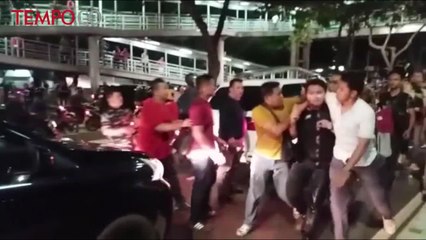 8 Pendukung Ahok Ditangkap, Massa Dibubarkan Polisi