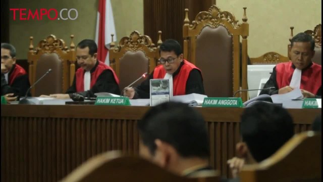 Sidang Kasus Suap di MK, Patrialis Akbar Dituntut 12 Tahun Penjara