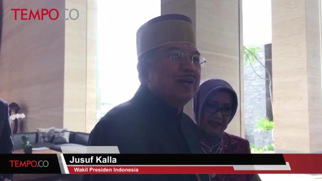 Pernikahan Kahiyang Ayu, Jusuf Kalla Kenakan Pakaian Adat Bugis