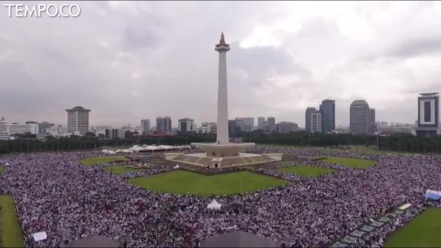 Suasana Aksi Sejuta Warga Bela Palestina di Monas