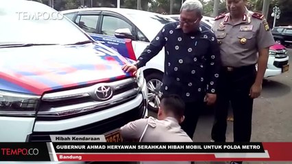 Gubernur Ahmad Heryawan Serahkan Hibah Mobil Untuk Polda Metro