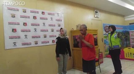 Seorang Kakek Tega Pukul Istrinya Menggunakan Martil