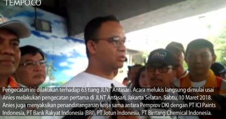 Anies Baswedan Gagas Lukis Mural di Tiang Layang