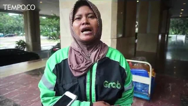 Hari Kartini, Wanita Tangguh Driver Ojek Online