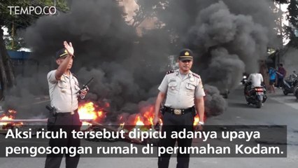 Aksi Bakar Ban di Perumahan Kodam Tutup Arteri Pondok Indah