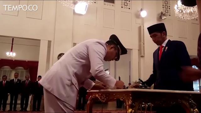 Presiden Joko Widodo Melantik Gubernur dan Wakil Gubernur NTB