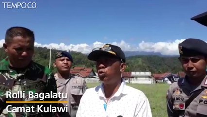 Tiba di Sigi Helikopter TNI Langsung Diserbu Warga