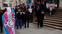 Aksi Protes Kebijakan Transgender Donald Trump