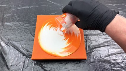 Einfaches Fluid Painting mit 2 Acrylfarben - Kadmiumorange und Weiß - Kein Silikon oder Feuer