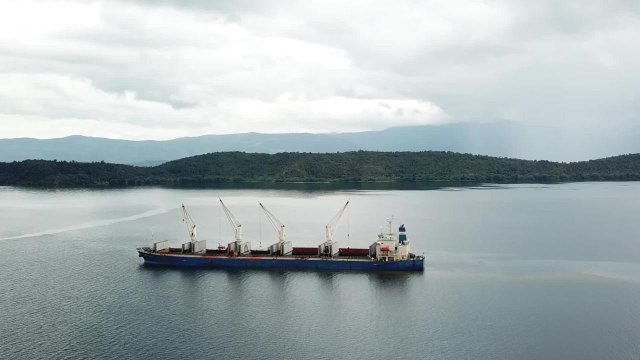 Tambang Nikel di Pulau Pakal