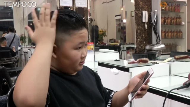 Salon di Hanoi Ini Gratiskan Potongan Rambut ala Trump dan Kim Jong Un