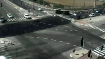 İsrail'de mahkumları taşıyan minibüs kaza yaptı: 8 yaralı