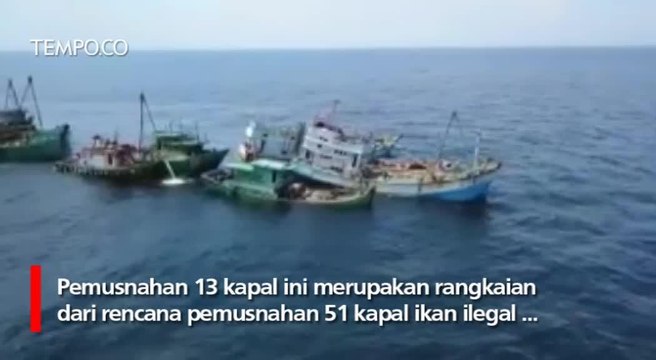 Menteri Susi Pudjiastuti Tenggelamkan 13 Kapal Asing