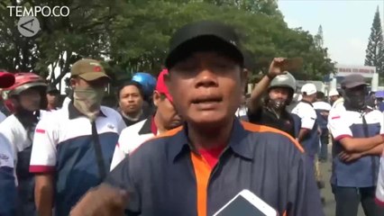 Ribuan Buruh PT Krakatau Steel Tolak Dirumahkan
