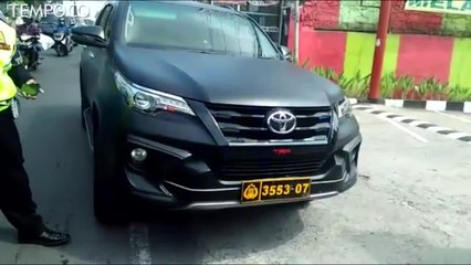 Download Video: Begini Anak Mantan Kapolri Menilang Sopir Fortuner Ugal-ugalan