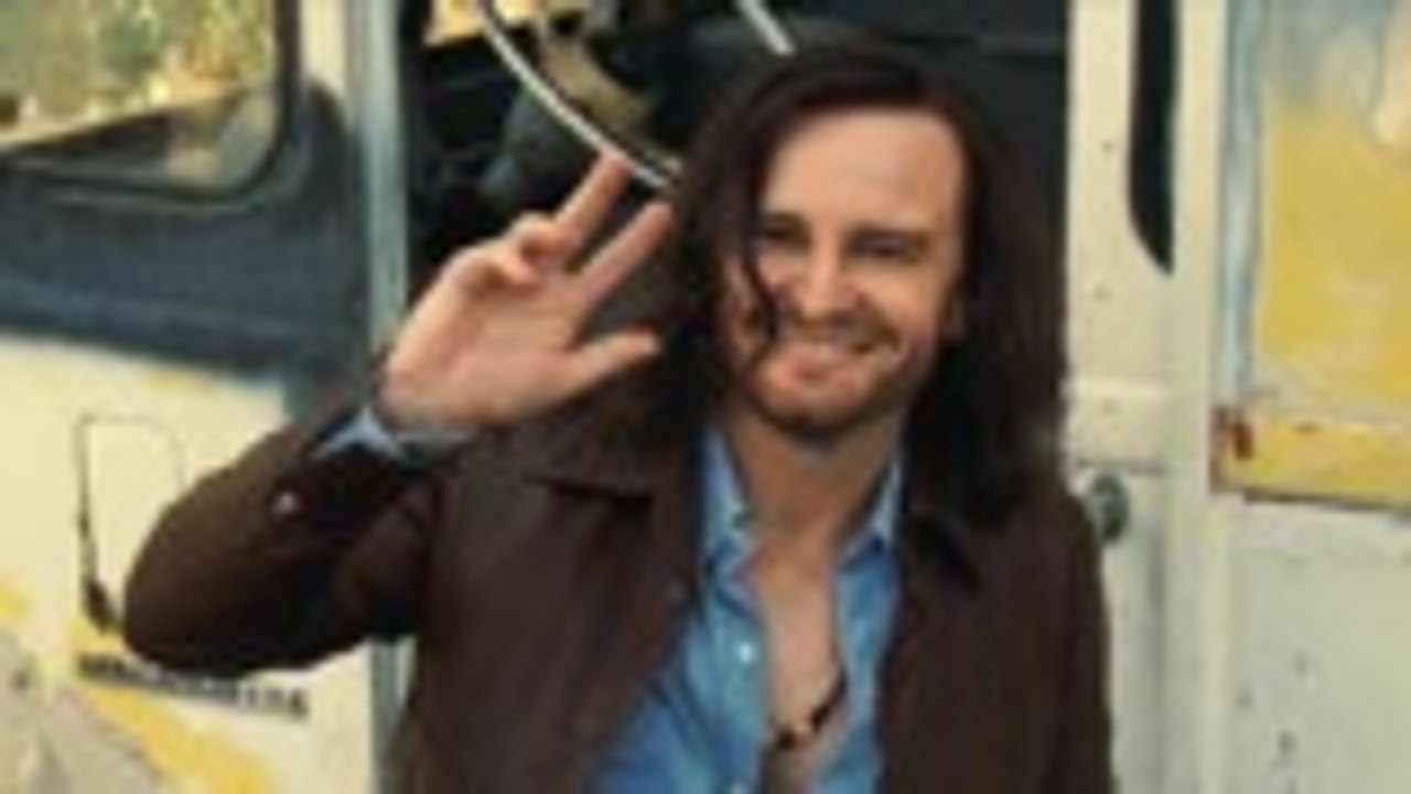 'Once Upon a Time in Hollywood' Star Damon Herriman Talks the "Pressure" of Portraying Charles Manson, Working With Quentin Tarantino | In Studio