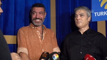 Cengiz Kurtoğlu ve Hakan Altun Harbiye'de hayranlarıyla buluştu - İSTANBUL