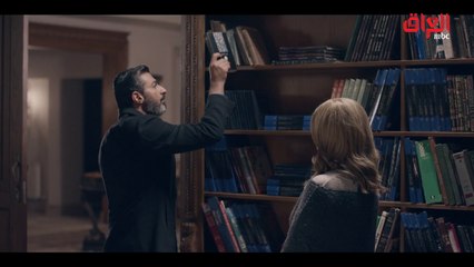 ذكاء يحيى يقوده إلى السر.. العثور على الفلاشة داخل كتاب مكرر