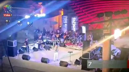 تامر عاشور يتألق في حفله بالمسرح الرومانى بالإسكندرية