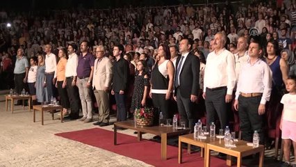 下载视频: 1. Uluslararası Avanos-Kapadokya Dünya Halk Dansları Festivali başladı