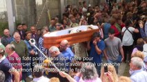 En Espagne, défiler vivants dans des cercueils pour défier la mort