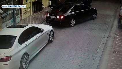 Lüks araçlı yüzü maskeli hırsızlar kamerada