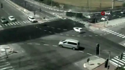 - İsrail'de Mahkumları Taşıyan Minibüs Kaza Yaptı: 8 Yaralı