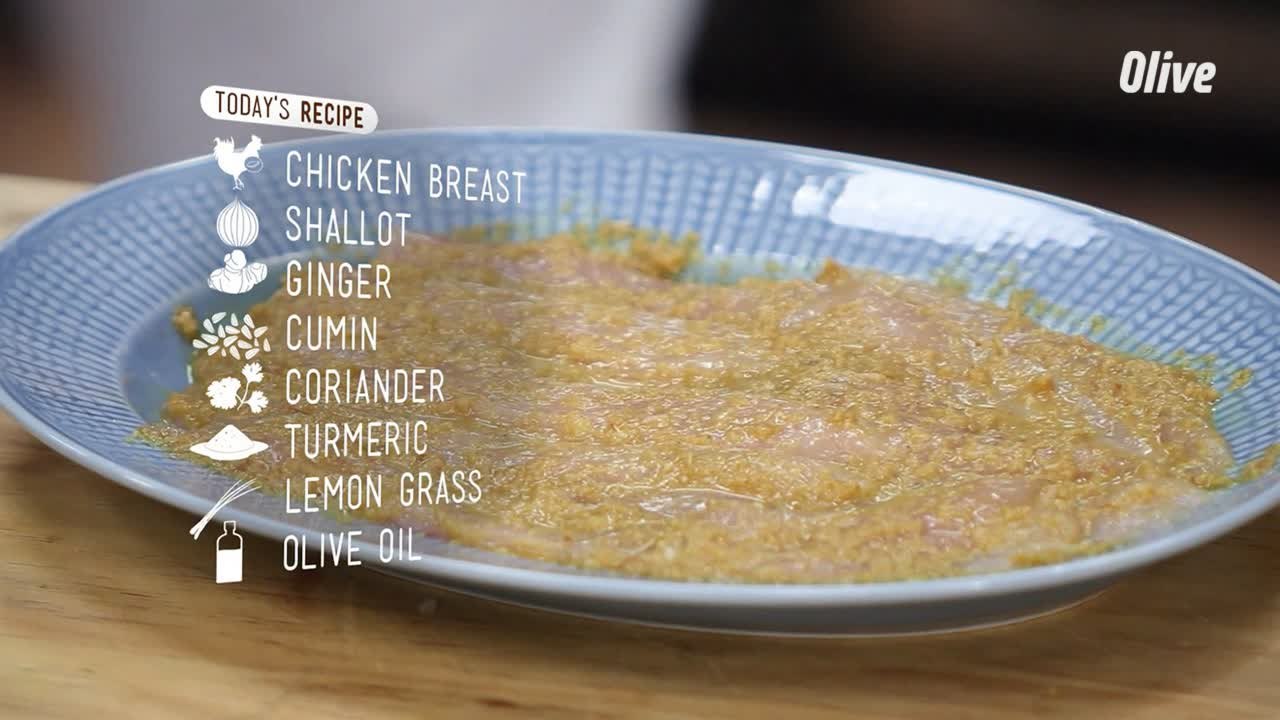 치킨 사테이의 쓰일 닭 손질과 양념에 재우기 & 우에보스 란체로스 재료 준비