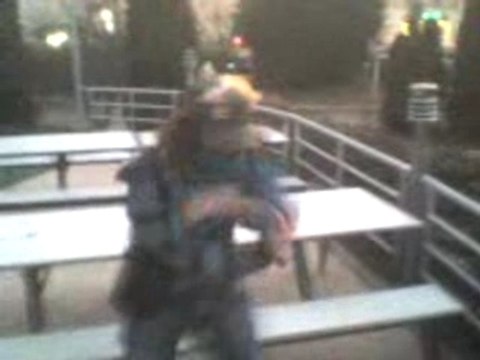 mwa ki dance la tecktonik